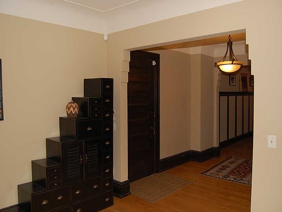 Foyer 2nd View