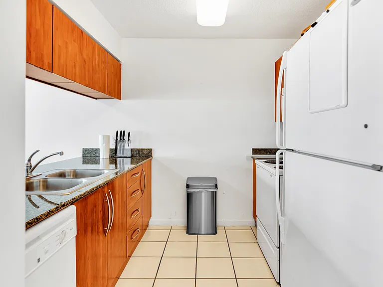 1200 Brickell Bay Dr #2512 — Photo 9