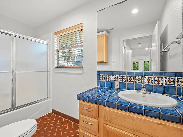 1601 West Ln #A — Photo 19