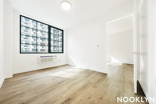 40 Bruckner Blvd Photo 1