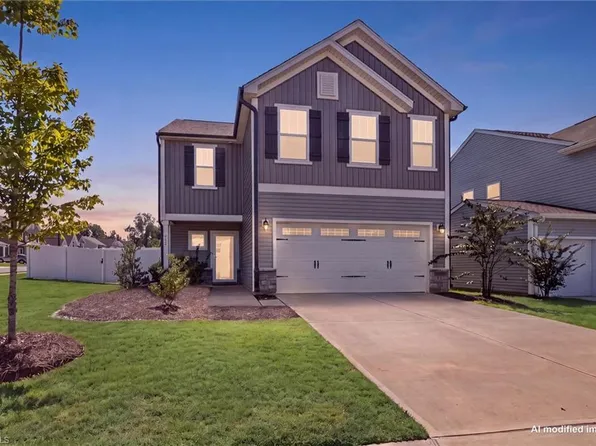 146 Centerpiece Dr, High Point, NC 27265