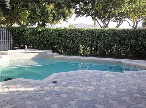 3rd image of 14036 S Cypress Cove Cir