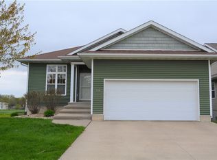 148 Brighton Cir SW, Cedar Rapids, IA 52404