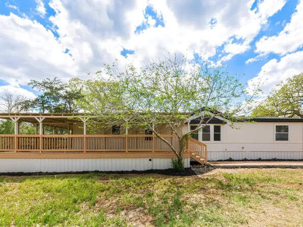 340 Red Hawk Dr, Dale, TX 78616