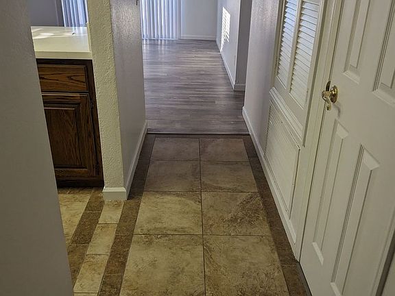 4th image of 2022 Merrill Ln Unit 8H