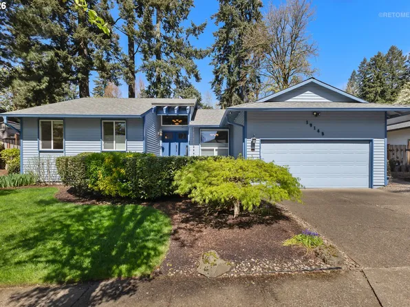 10145 SW Paulina Dr, Tualatin, OR 97062