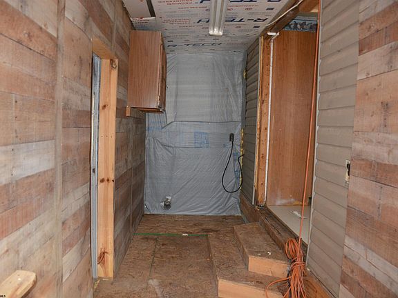 26th image of 801 Harmony Rd
