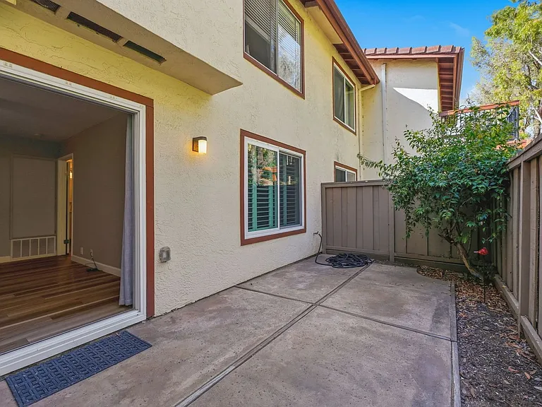 4060 Rosenda Ct #228 — Photo 37