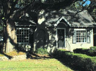 105 Mohawk St, Mobile, AL 36606