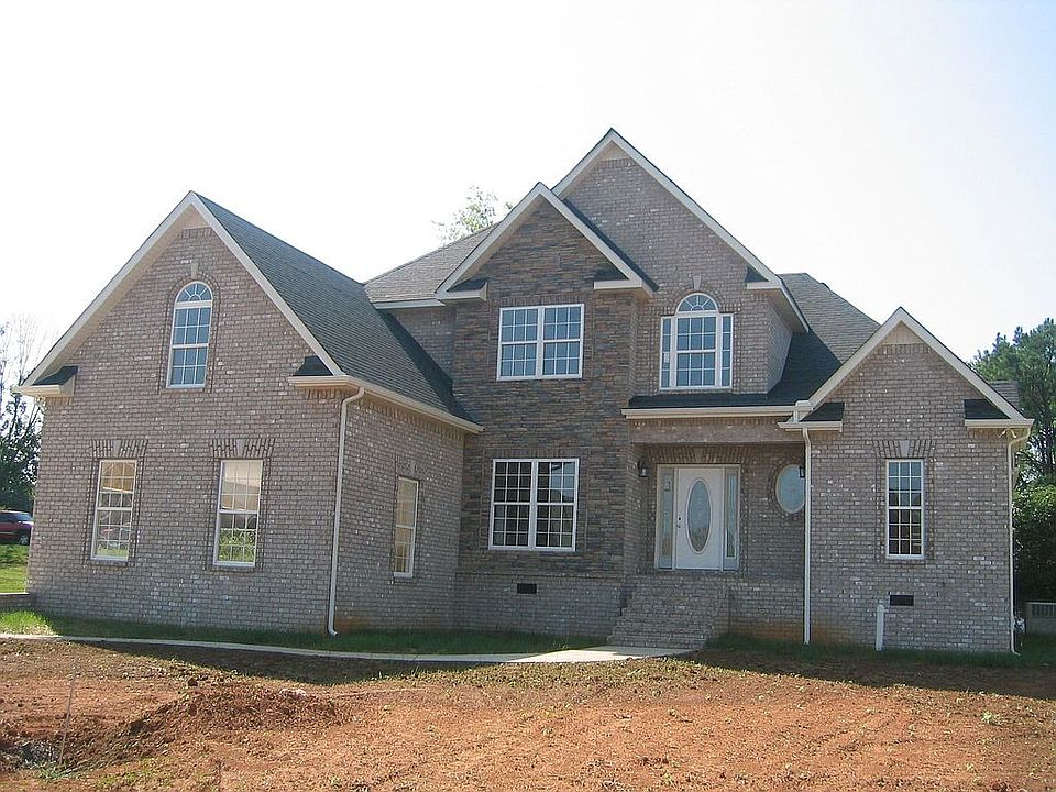 Welcome to 440 Savannah Ridge Dr.