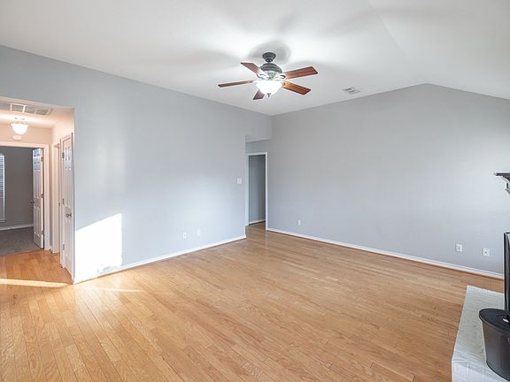 4th image of 3866 Purdue Ln