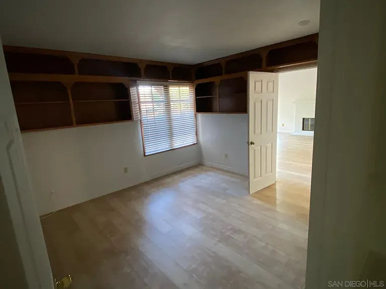 12592 Heatherfield Ln — Photo 19