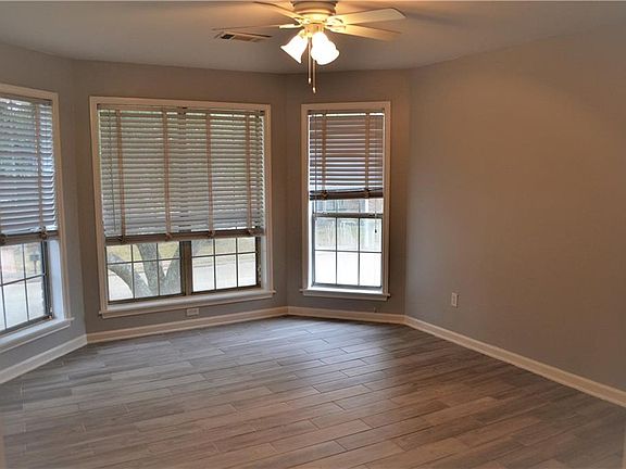 4th image of 6210 Cobblestone Dr