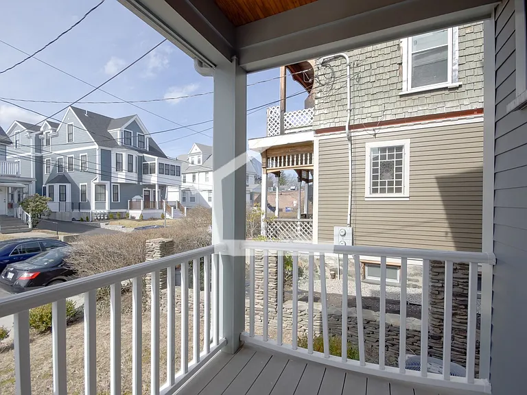 88 Linden St — Photo 11