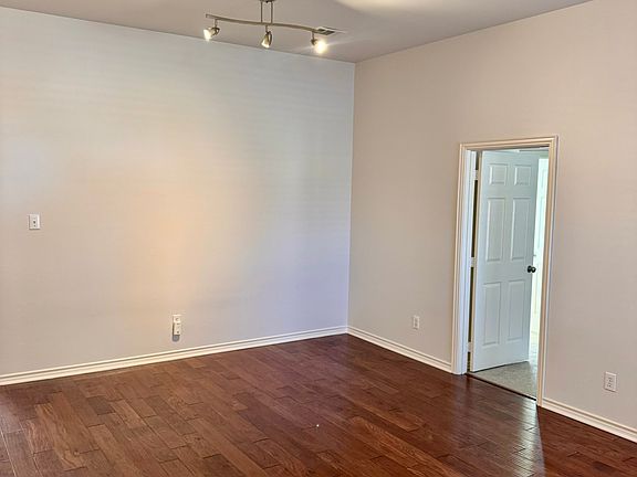 4th image of 5113 Rain Forest Dr