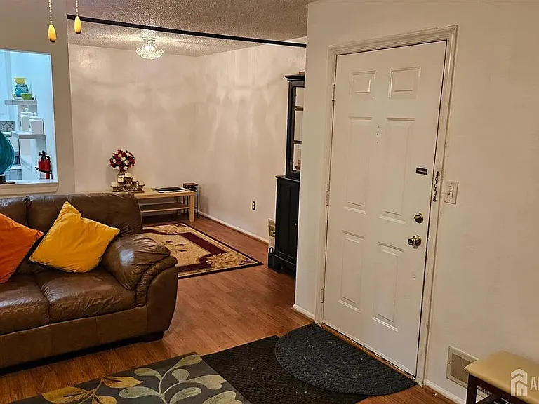 73 Rachel Ct — Photo 6