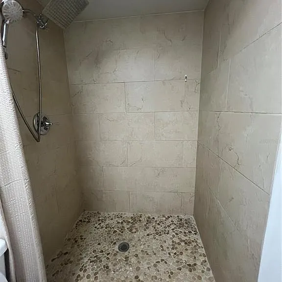 8250 Lombra Ave — Photo 20