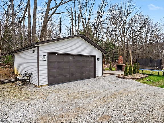 3rd image of 1280 Norton Rd