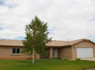 20850 Chappy Ln, Apple Valley, CA 92308