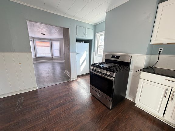 4th image of 456 Plymouth Ave #2
