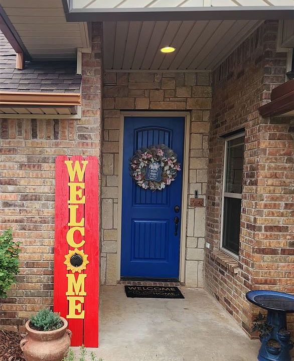 2nd image of 1404 Limestone Way