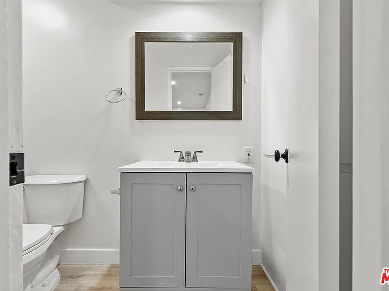 330 E Dryden St #14 — Photo 17