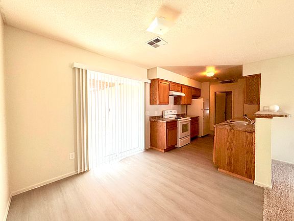 5th image of 3750 S Joshua Way