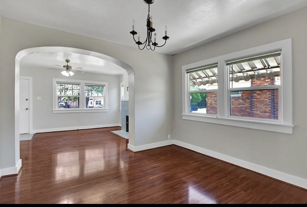 2 bed, 1600 sqft, $2,200 — Photo 3