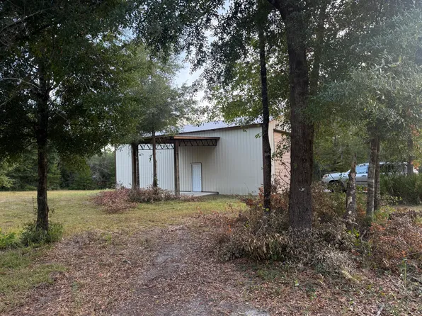 3896 McKinnon Bridge Rd, Ponce De Leon, FL 32455