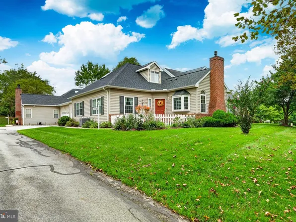3504 Century Ln, Chadds Ford, PA 19317