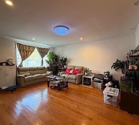 5th image of 1528 84th St