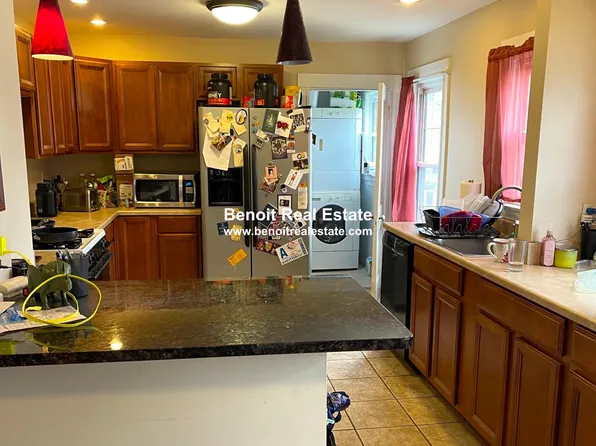 184 North St #1, Somerville, MA 02144