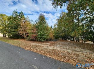 3C Lakewood Dr, Gadsden, AL 35901