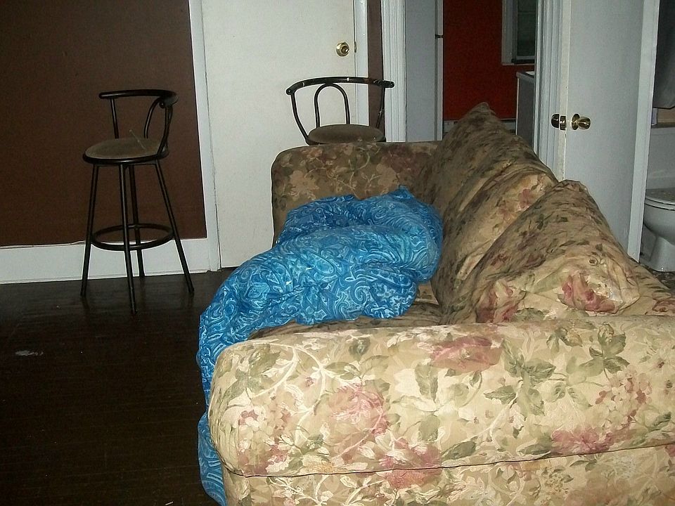 2nd image of 153 Lark St