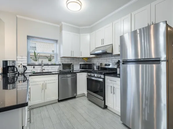 226-10 147th Avenue image 12 of 35