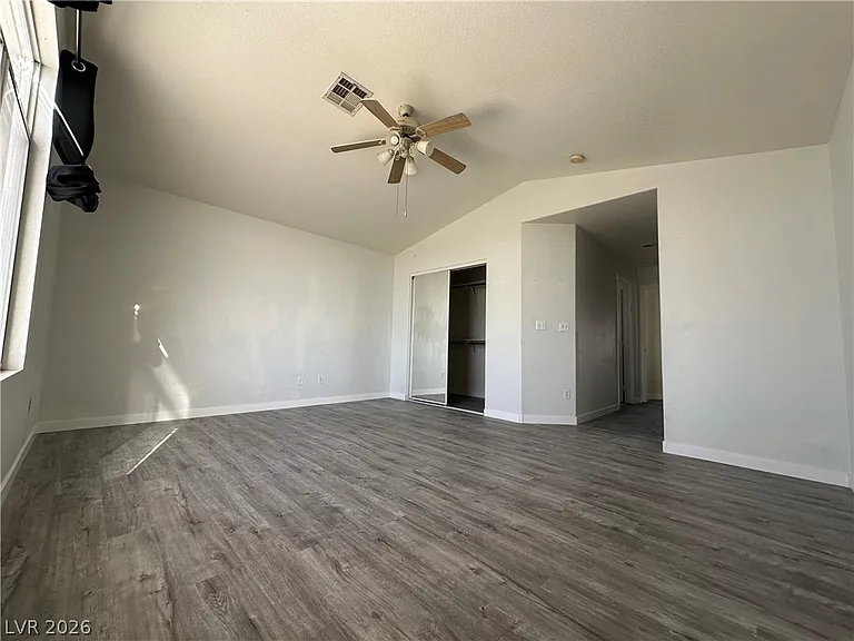8275 Cedar Leaf Dr — Photo 20