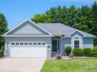 319 E Diamond Way, Morrice, MI 48857