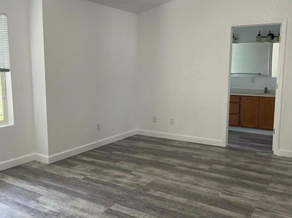 reno-nevada-66464207 picture