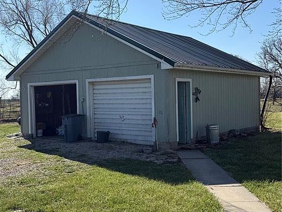 4th image of 37725 Harmony Rd