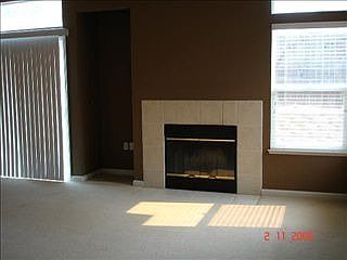 5th image of 669 Glenbrook Dr