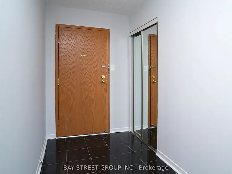 44 Saint Joseph St E #2006 — Photo 7