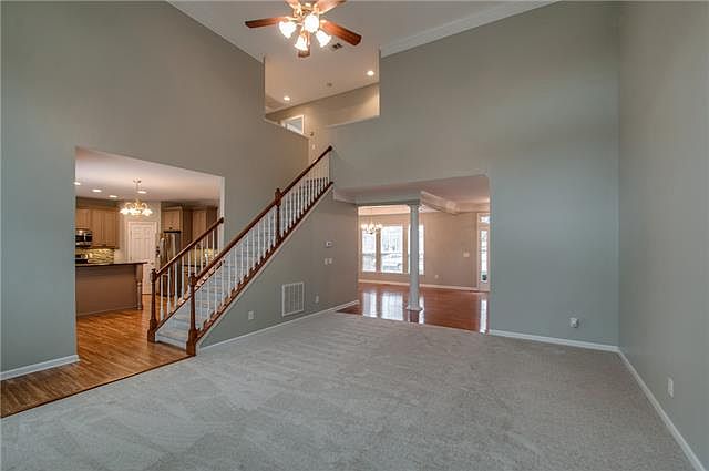 1st image of 709 Braemere Dr