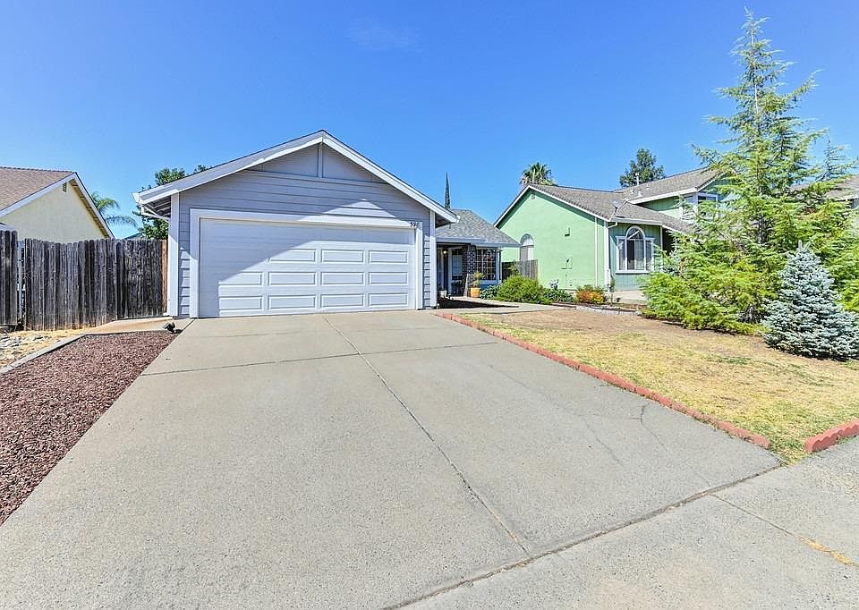 1st image of 598 Hovey Way
