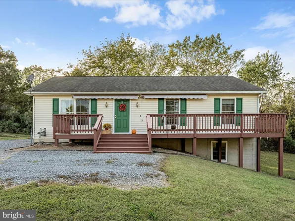 153 Denny Ln, Winchester, VA 22603