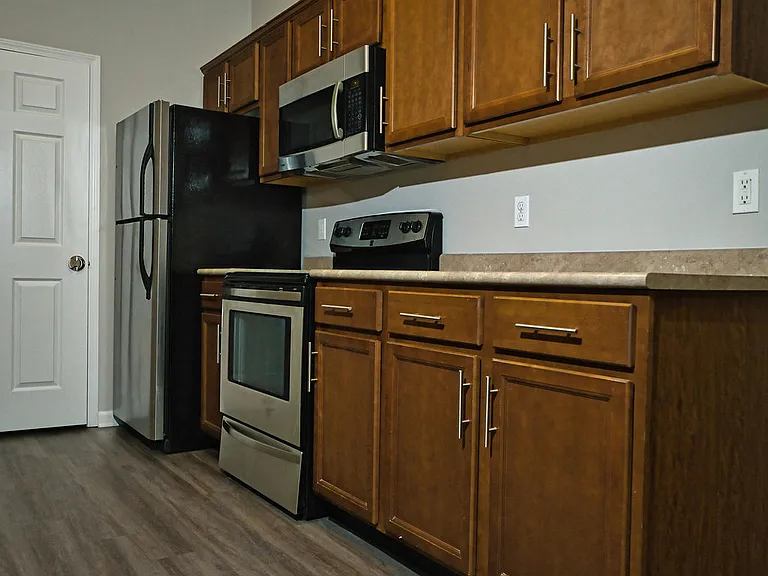 Griffin Gate Apartments — Photo 1