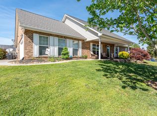 315 Flora Dr, Lenoir City, TN 37771