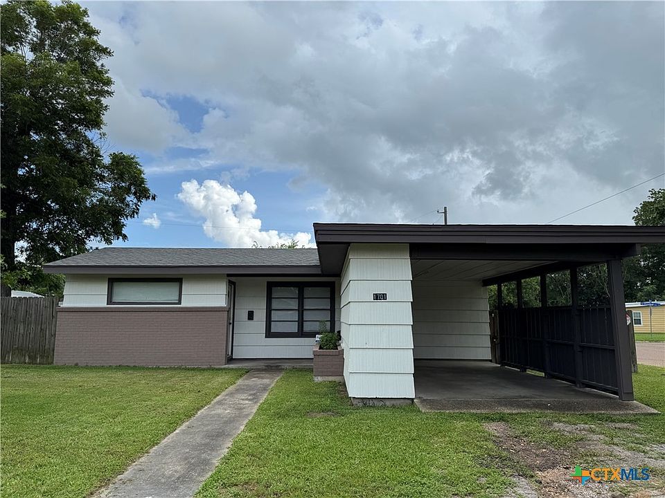 1st image of 1701 E Mimosa Ave