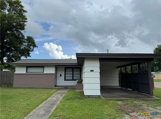 1701 E Mimosa Ave, Victoria, TX 77901