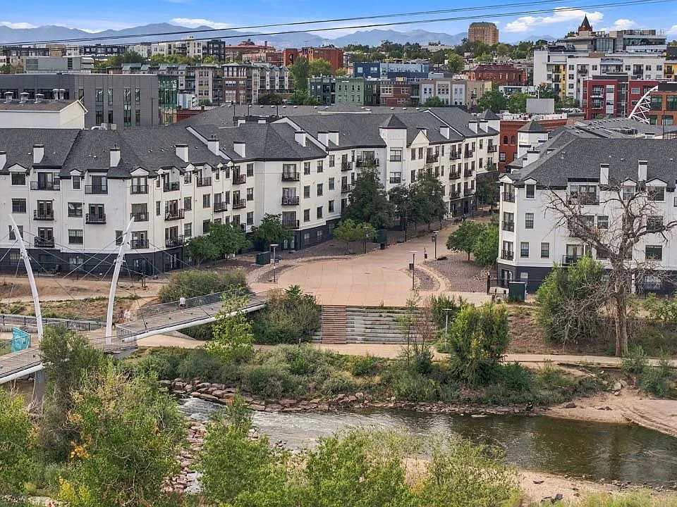 Commons Park West — Photo 3