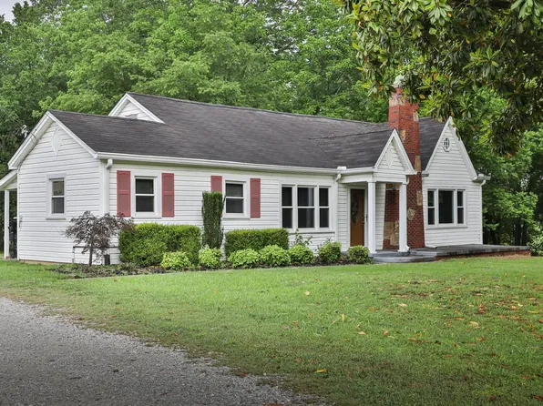 1216 S Main St, Dyer, TN 38330